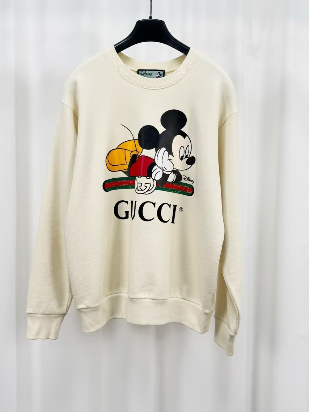 🚩steal Gucci Cream Crewneck Sweater with Mickey Graphic and Red-Green Stripe